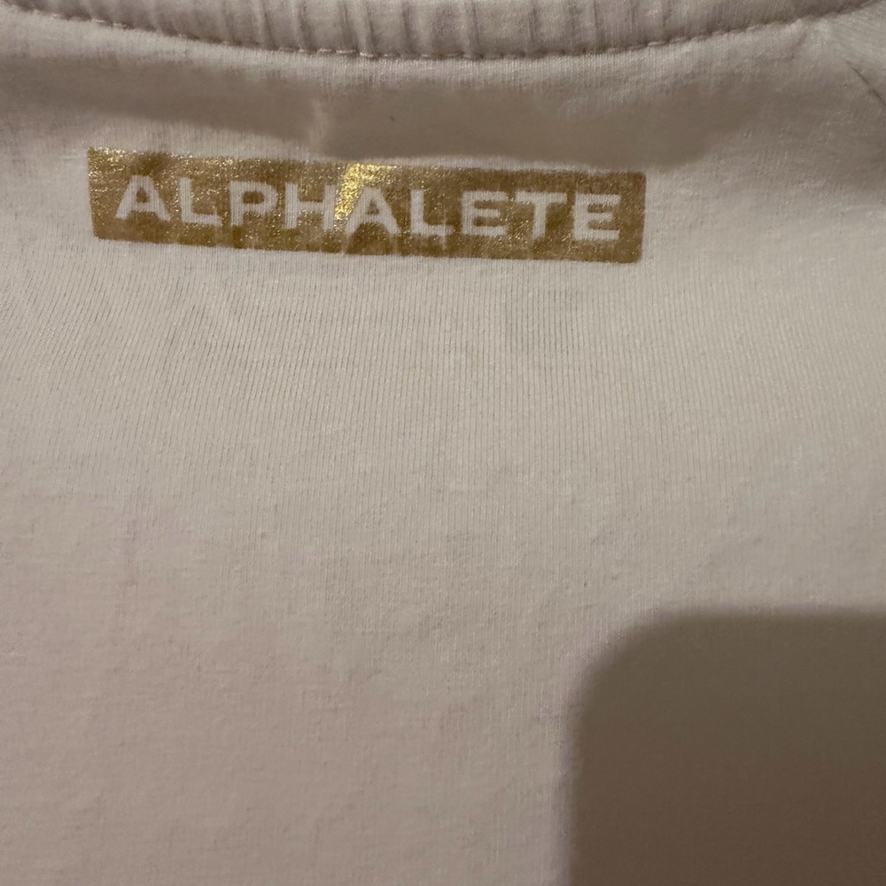 Alphalete Cream Short Sleeve Minimal Graphic Tee - Picture 3 of 6